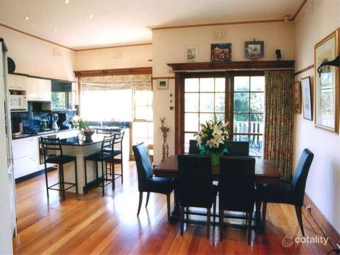 6 Normandy Rd, Elwood, VIC 3184