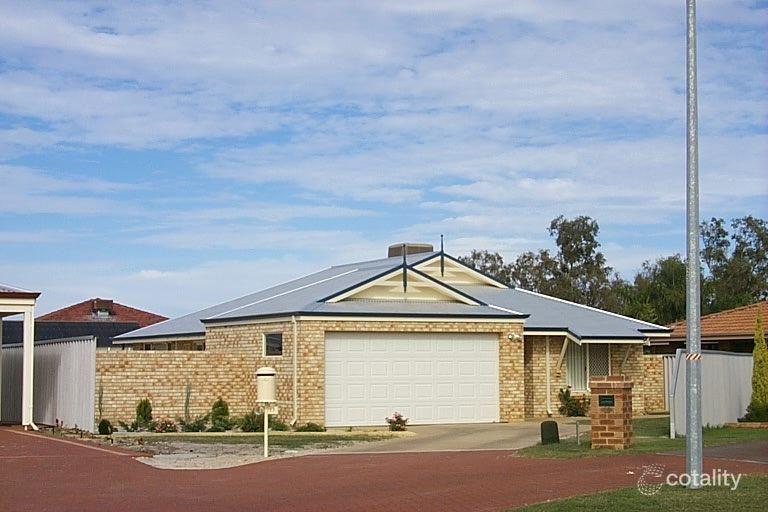 17 Edgar Wilkes Ent, South Guildford, WA 6055