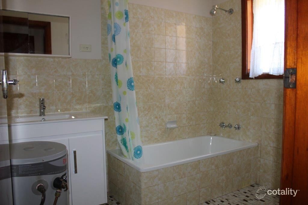 2/68 O'Donnell Dr, Figtree, NSW 2525