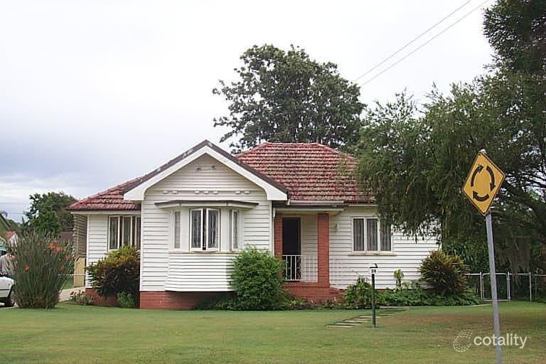 24 Westbrook St, Woody Point, QLD 4019