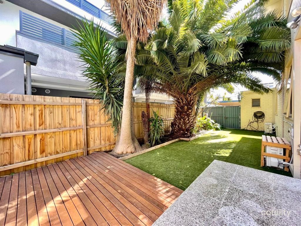 2/9 Ormond Rd, Ormond, VIC 3204