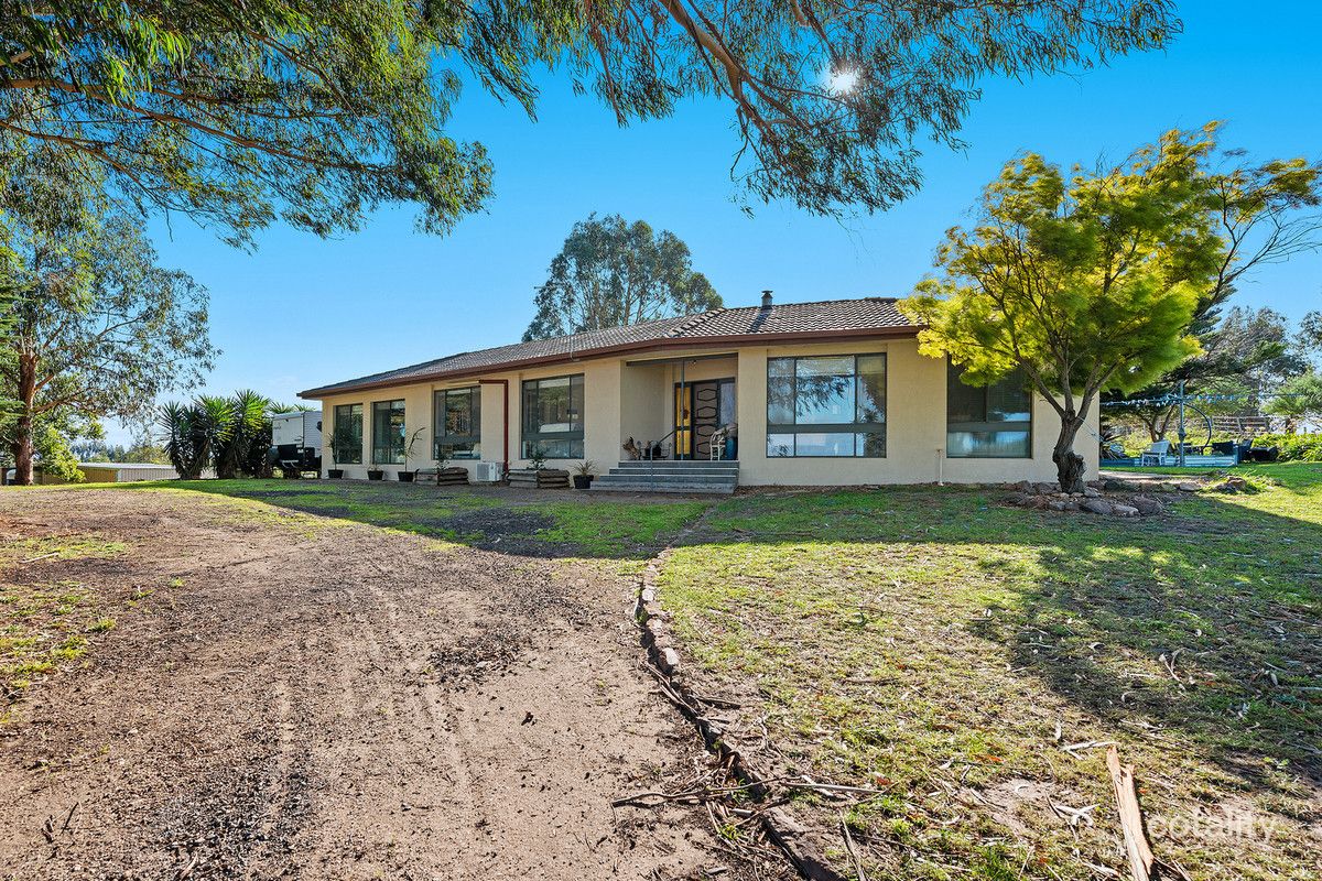 37 Sandhill Rd, Stratford, VIC 3862