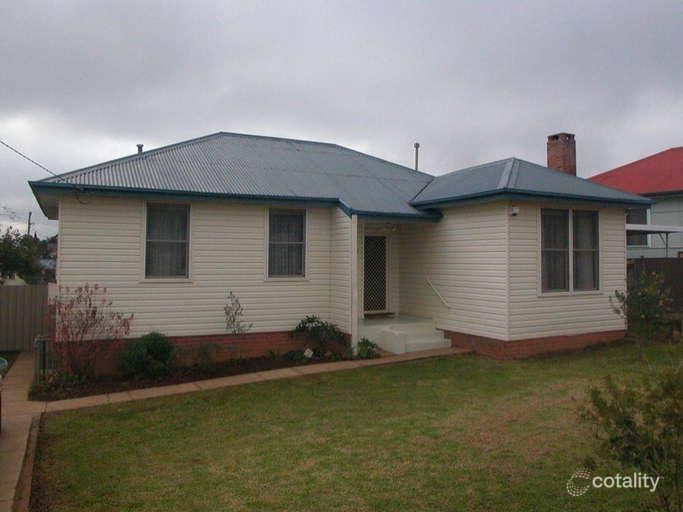 44 Phillip Ave, Mount Austin, NSW 2650