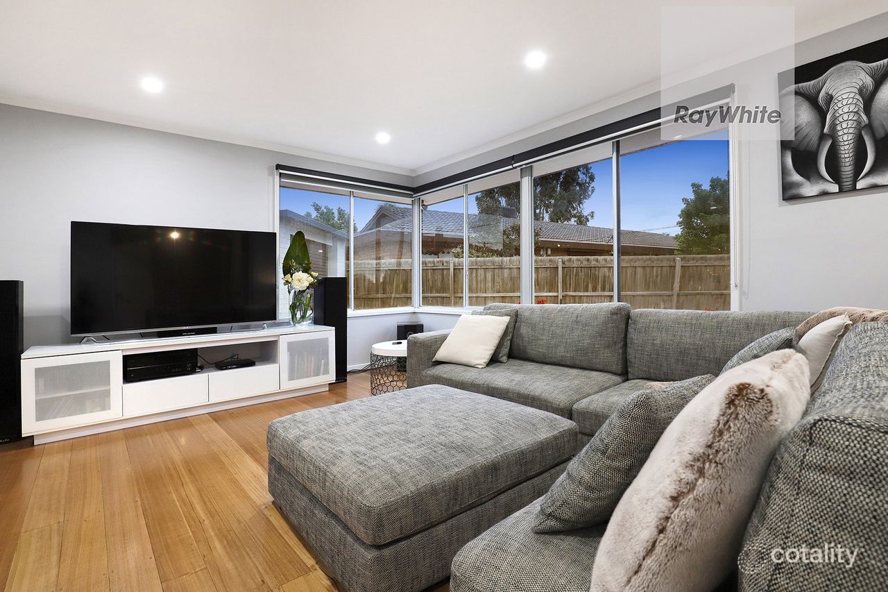 14 Mayfair Cl, Gladstone Park, VIC 3043