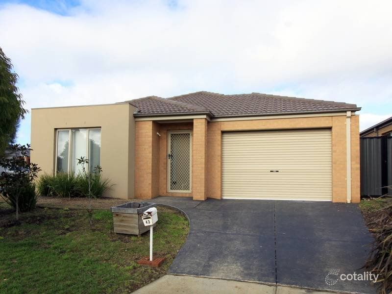 43 Billabong Cres, Tarneit, VIC 3029