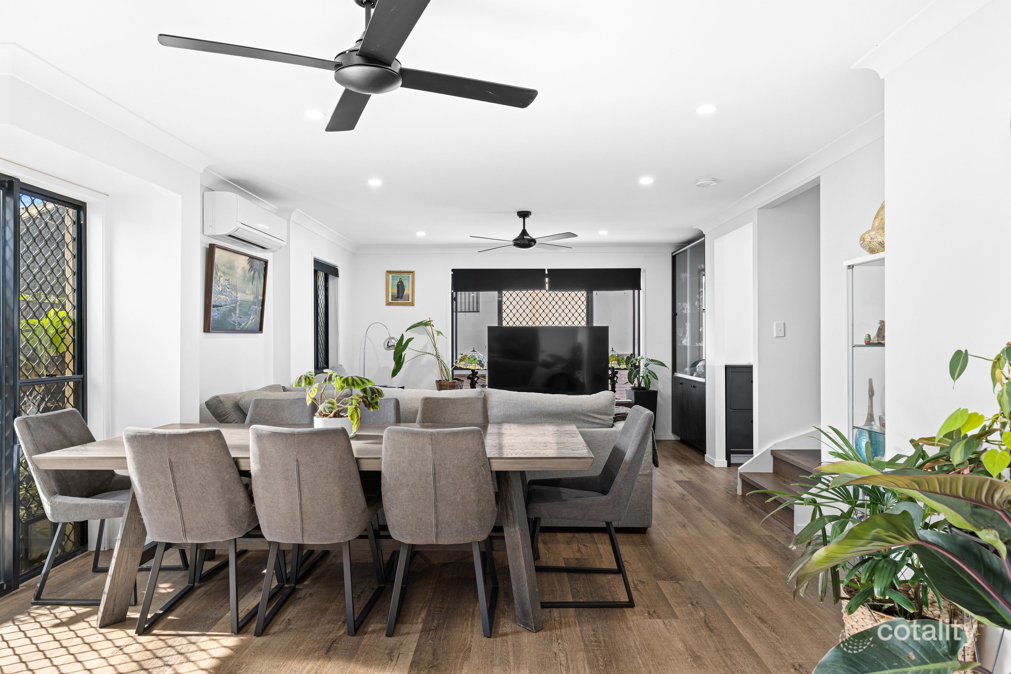 2/10 Rolle St, Holland Park West, QLD 4121