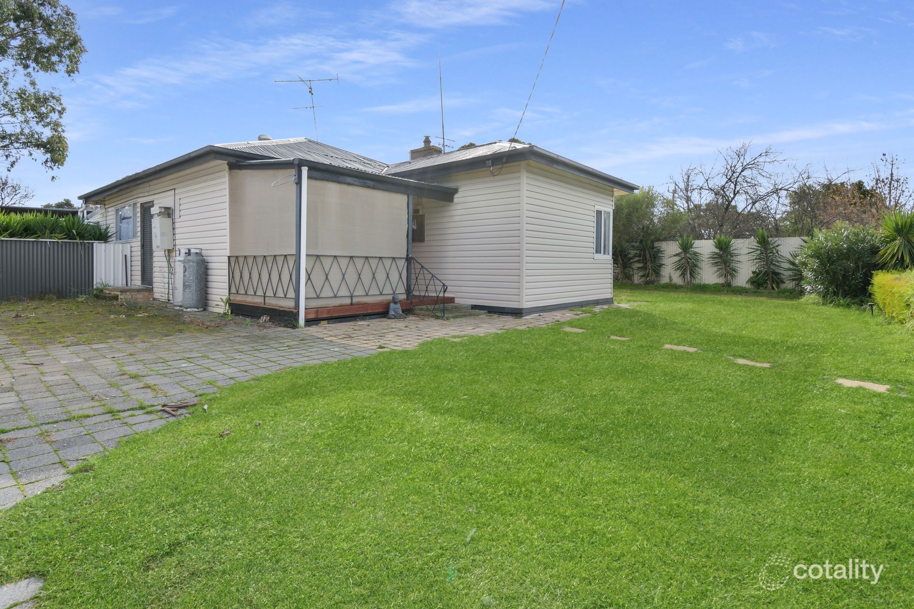 19 Orme St, Edenhope, VIC 3318