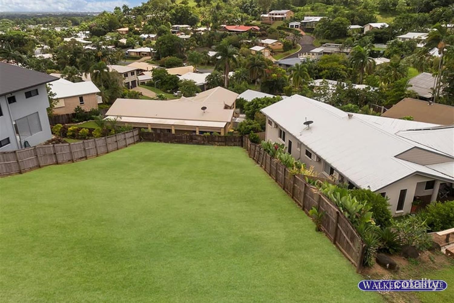 25 Pheasant St, Bayview Heights, QLD 4868