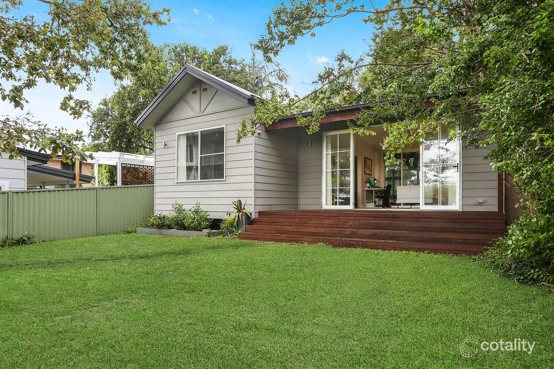 24 Warraba St, Como, NSW 2226