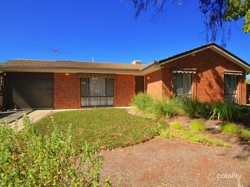 34 Trinity Rd, Morphett Vale, SA 5162