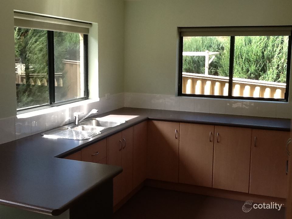 4/2 Dana Dr, Devonport, TAS 7310