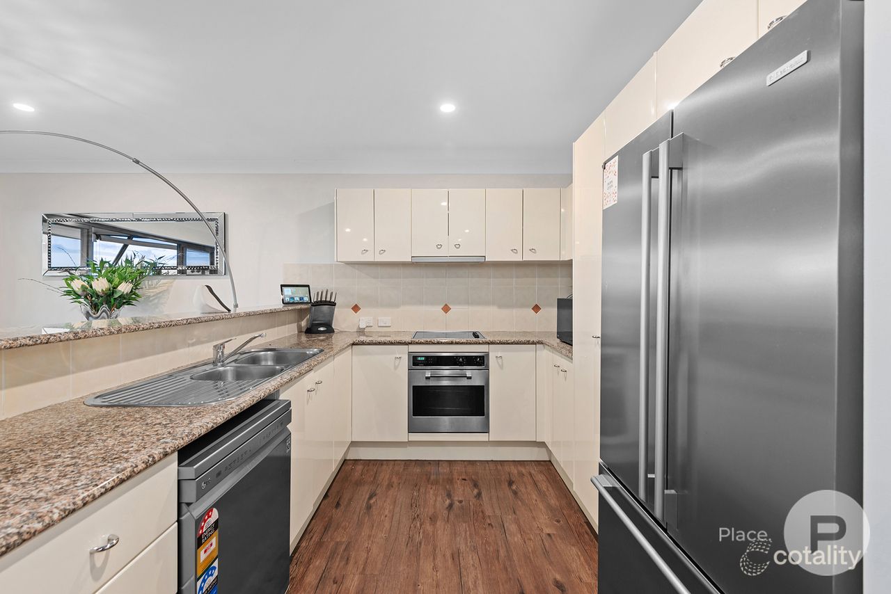 9/16 Norman Cres, Norman Park, QLD 4170