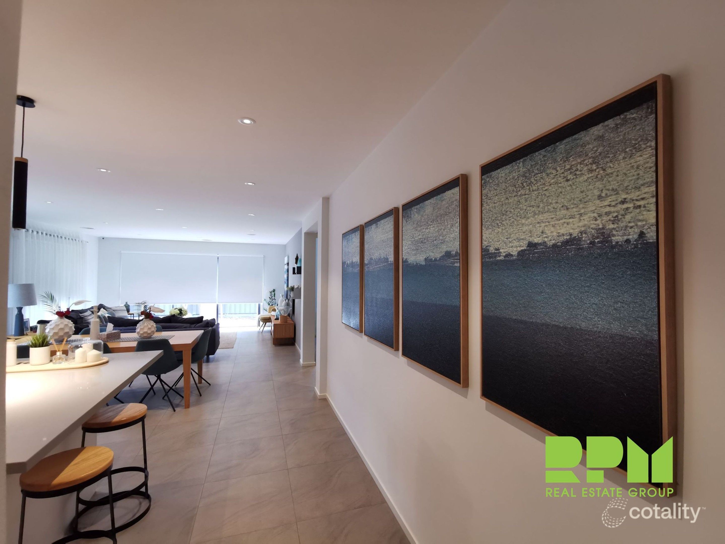 14 Whitfield Cres, Craigieburn, VIC 3064