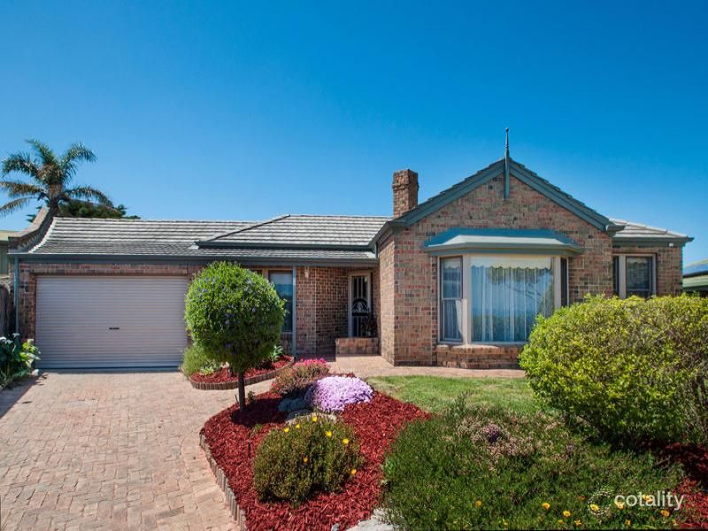 25 Farming Cres, Hallett Cove, SA 5158