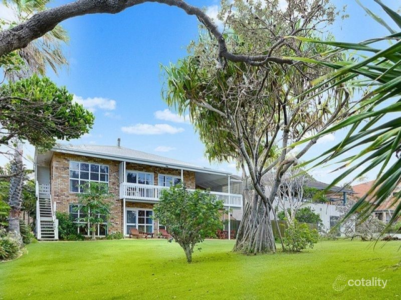 33 Wilson Ave, Dicky Beach, QLD 4551