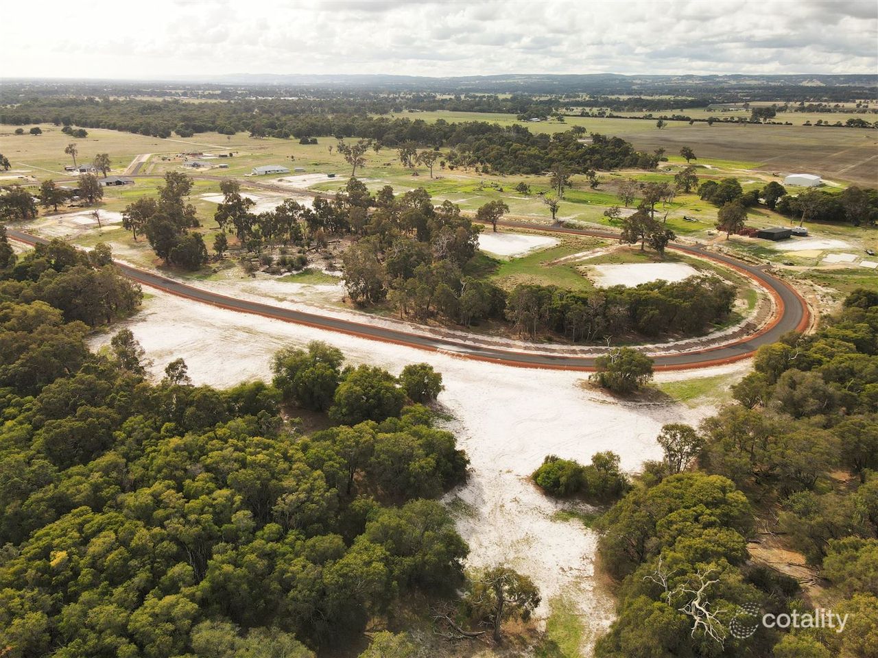 135 Holland Loop, Crooked Brook, WA 6236