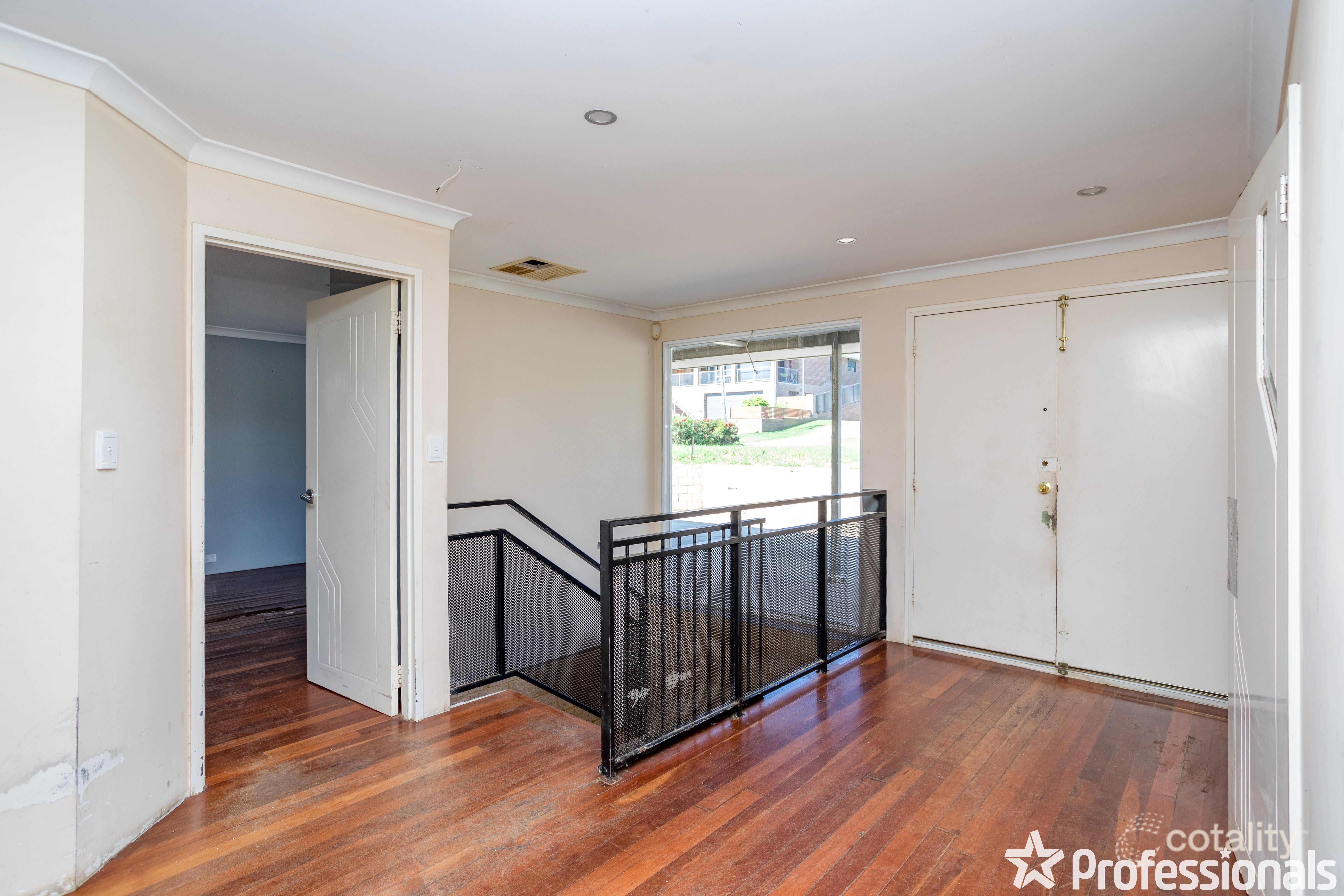 21 Opal Way, Mount Richon, WA 6112