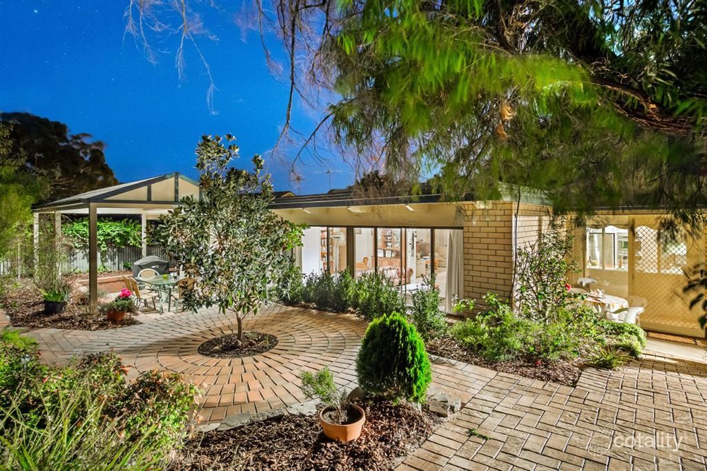 10 Dene Rd, Highbury, SA 5089