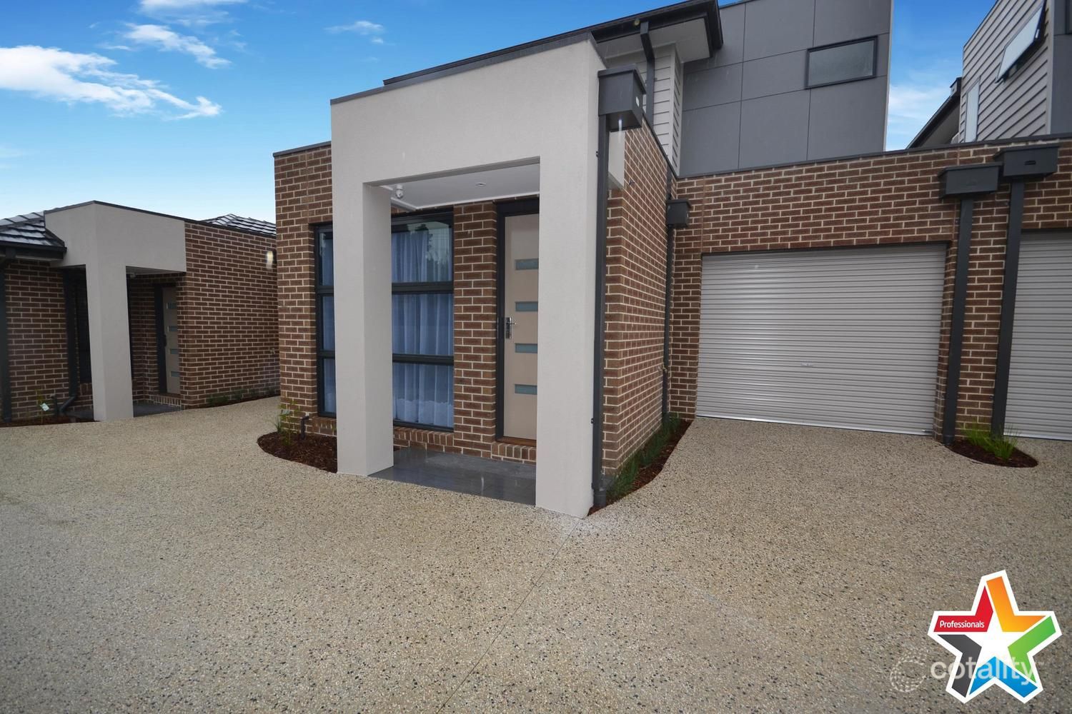 23a Manchester Rd, Mooroolbark, VIC 3138