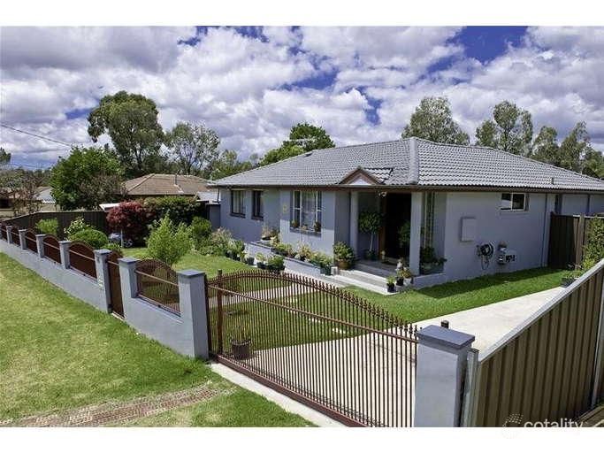 16 Tully Ave, Liverpool, NSW 2170