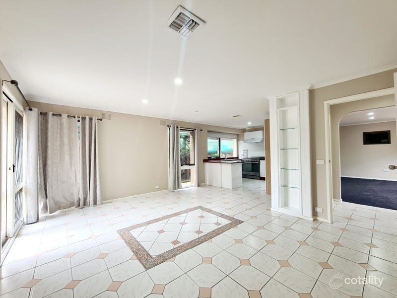 17 Derwent Rd, Werribee, VIC 3030