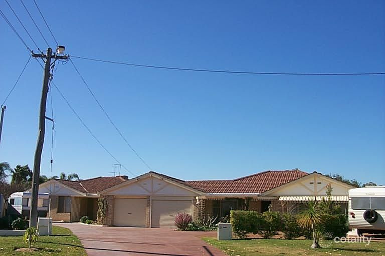 1/3 Inverell Pl, Greenfields, WA 6210