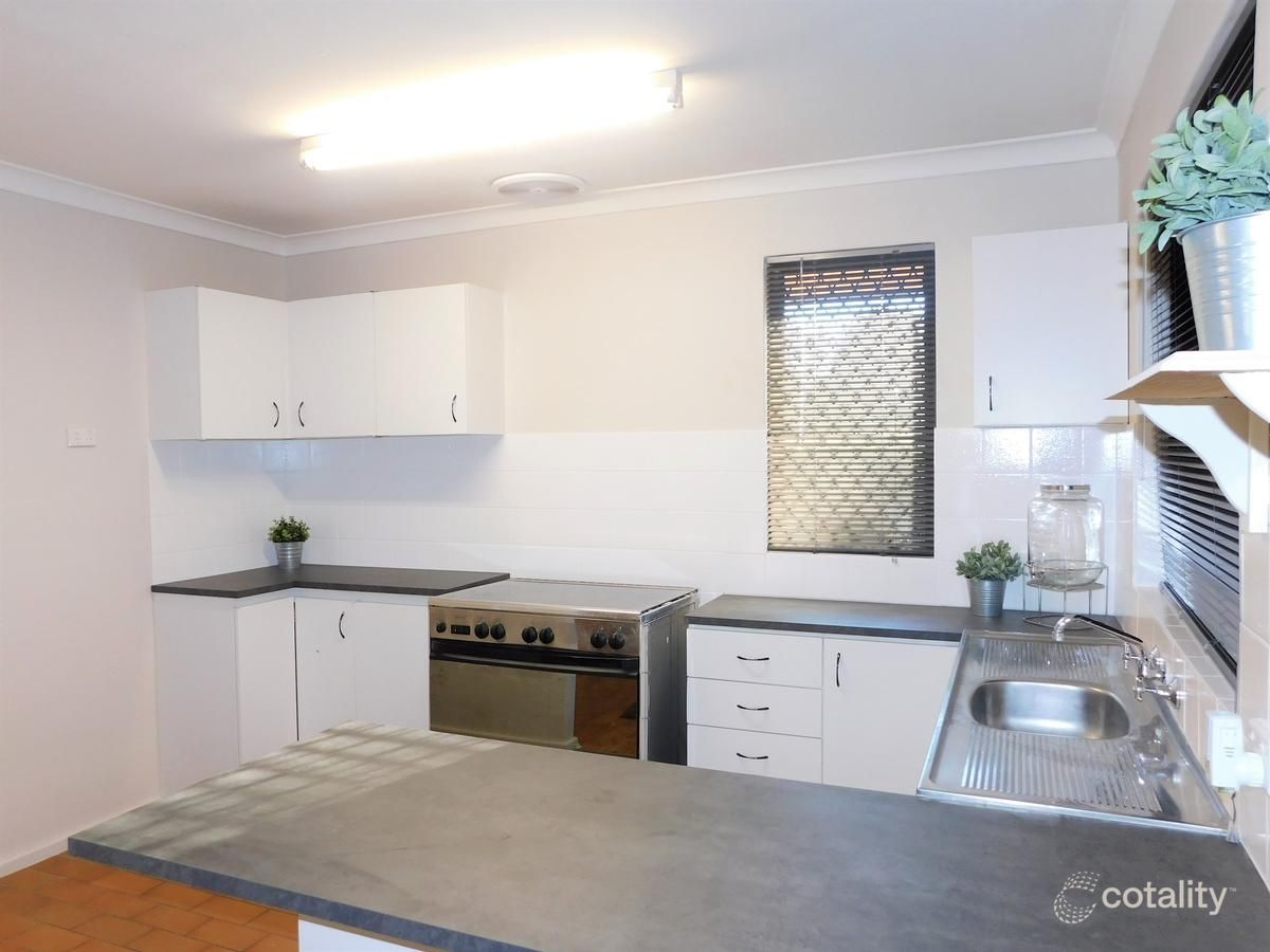 5 Wyman Ct, Girrawheen, WA 6064