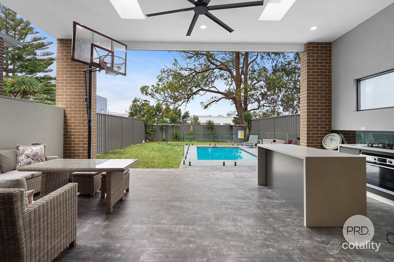 21 Waratah St, Oatley, NSW 2223