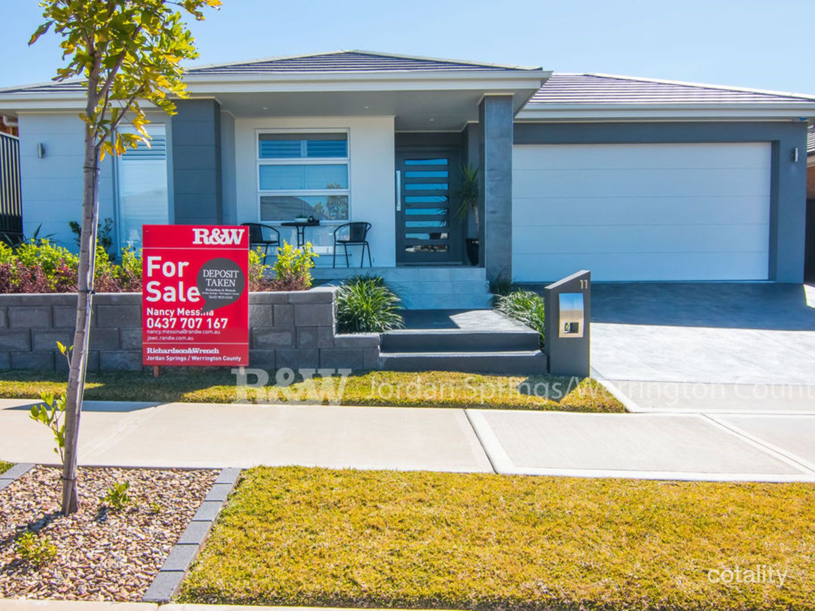 11 Portsmouth Cct, Jordan Springs, NSW 2747
