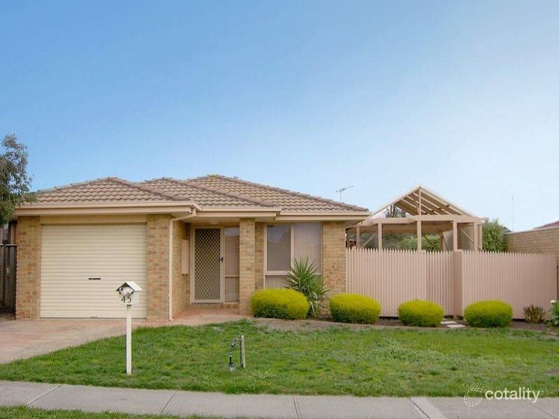 45 Norfolk Dr, Narre Warren, VIC 3805