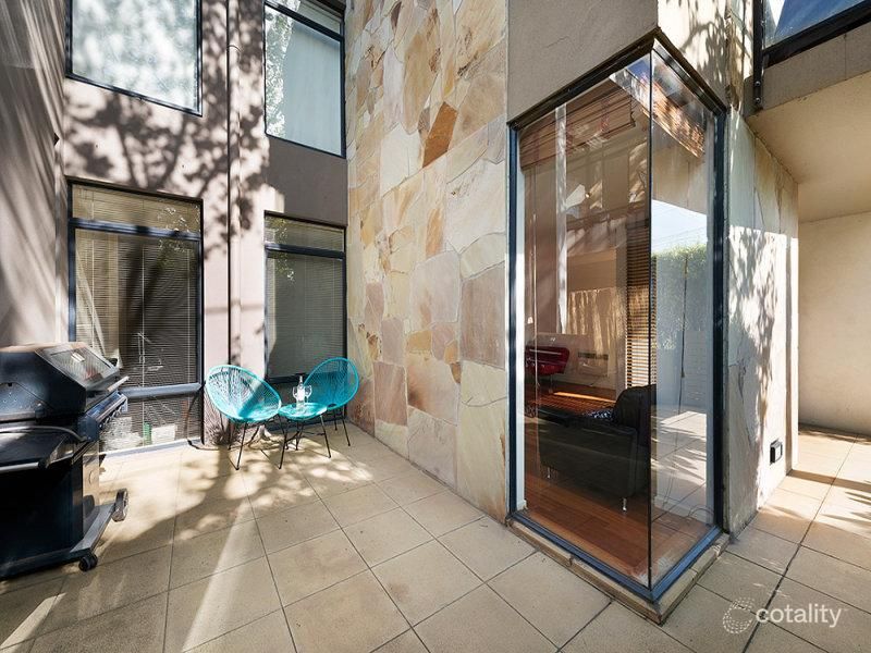 2/129-133 Ormond Esp, Elwood, VIC 3184