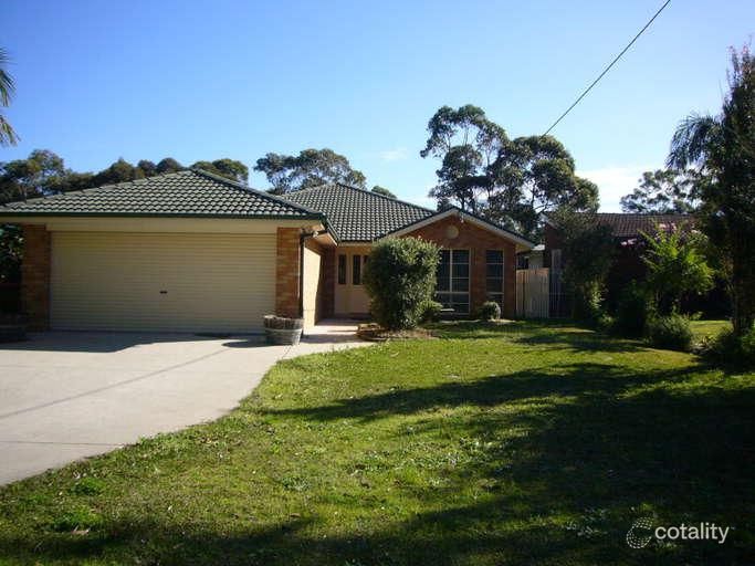 42 President Poincare Pde, Tanilba Bay, NSW 2319