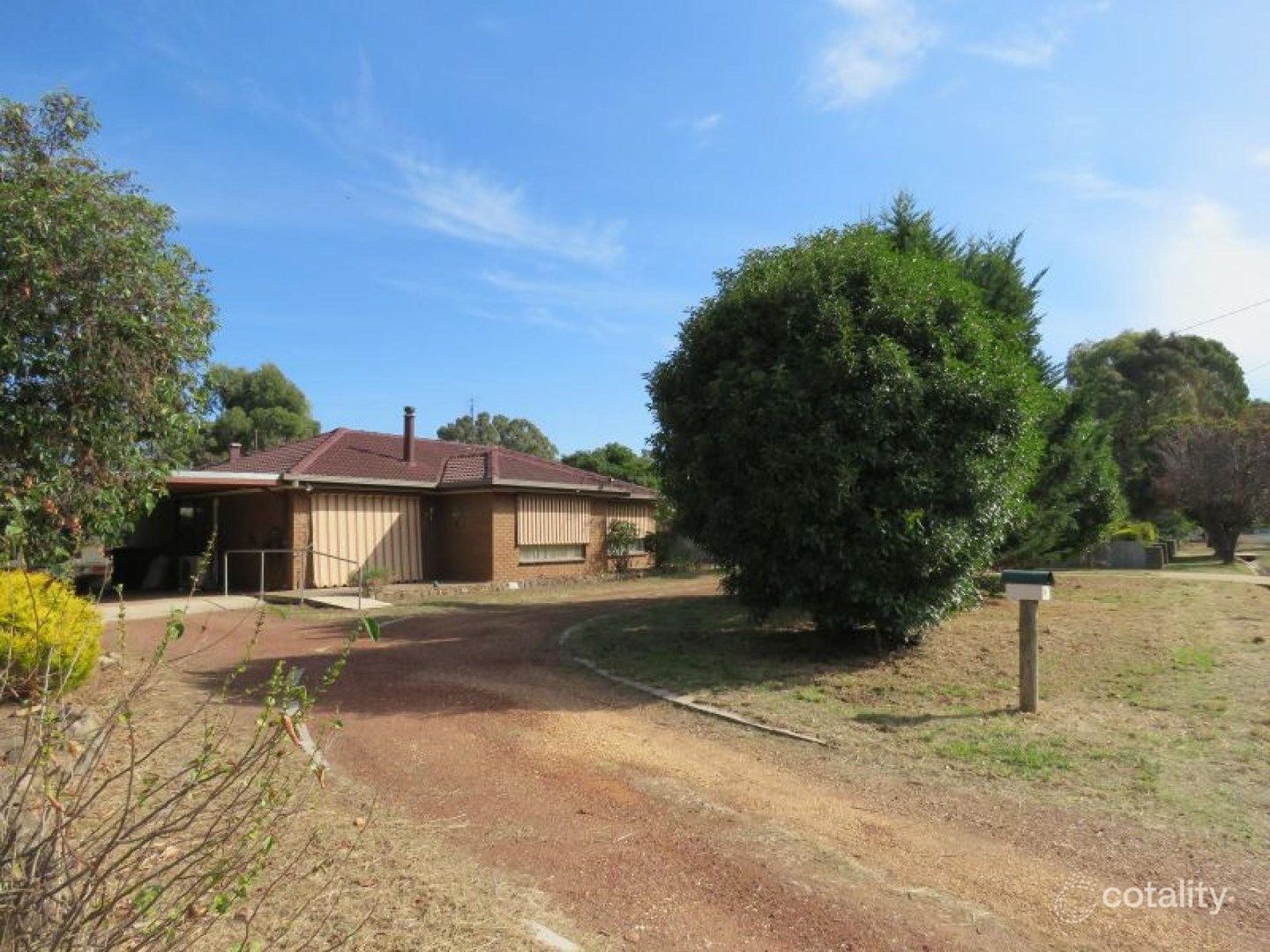 14 Camp Pde, Clunes, VIC 3370