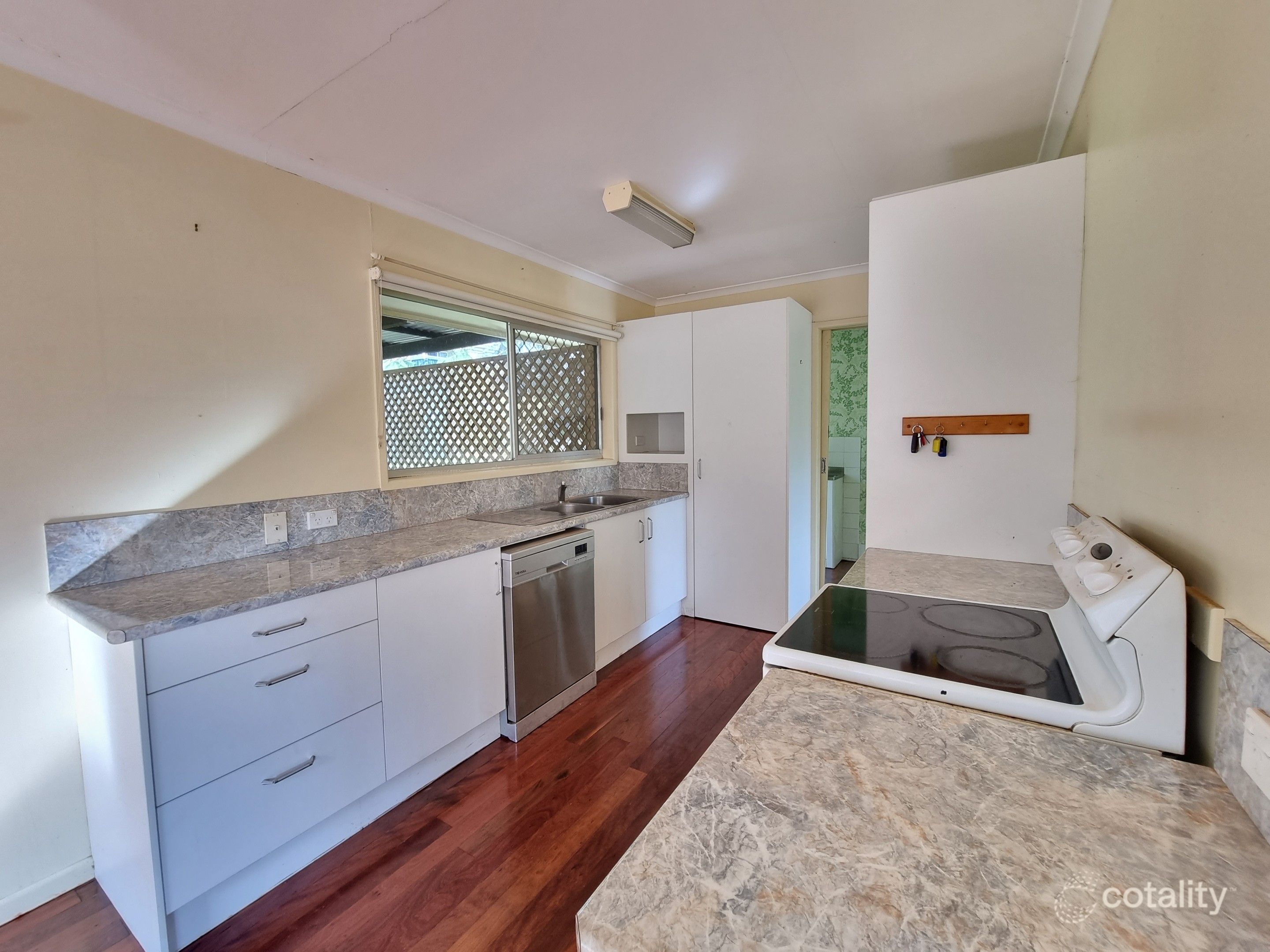 9 Murray Cres, Nambour, QLD 4560