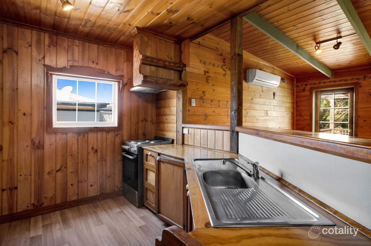 17 Margaret St, Beaconsfield, TAS 7270