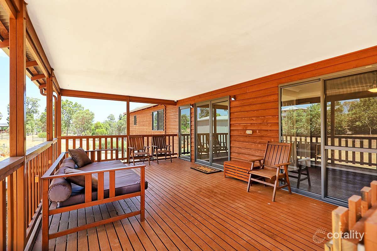 14 Honeybush Vsta, Jarrahdale, WA 6124