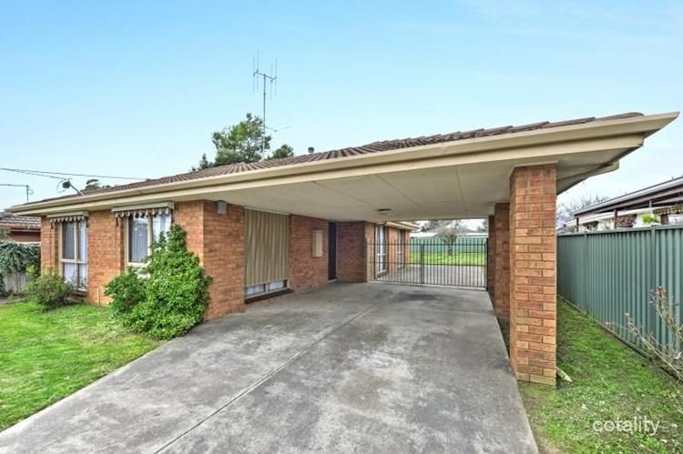 426 Gillies St N, Wendouree, VIC 3355