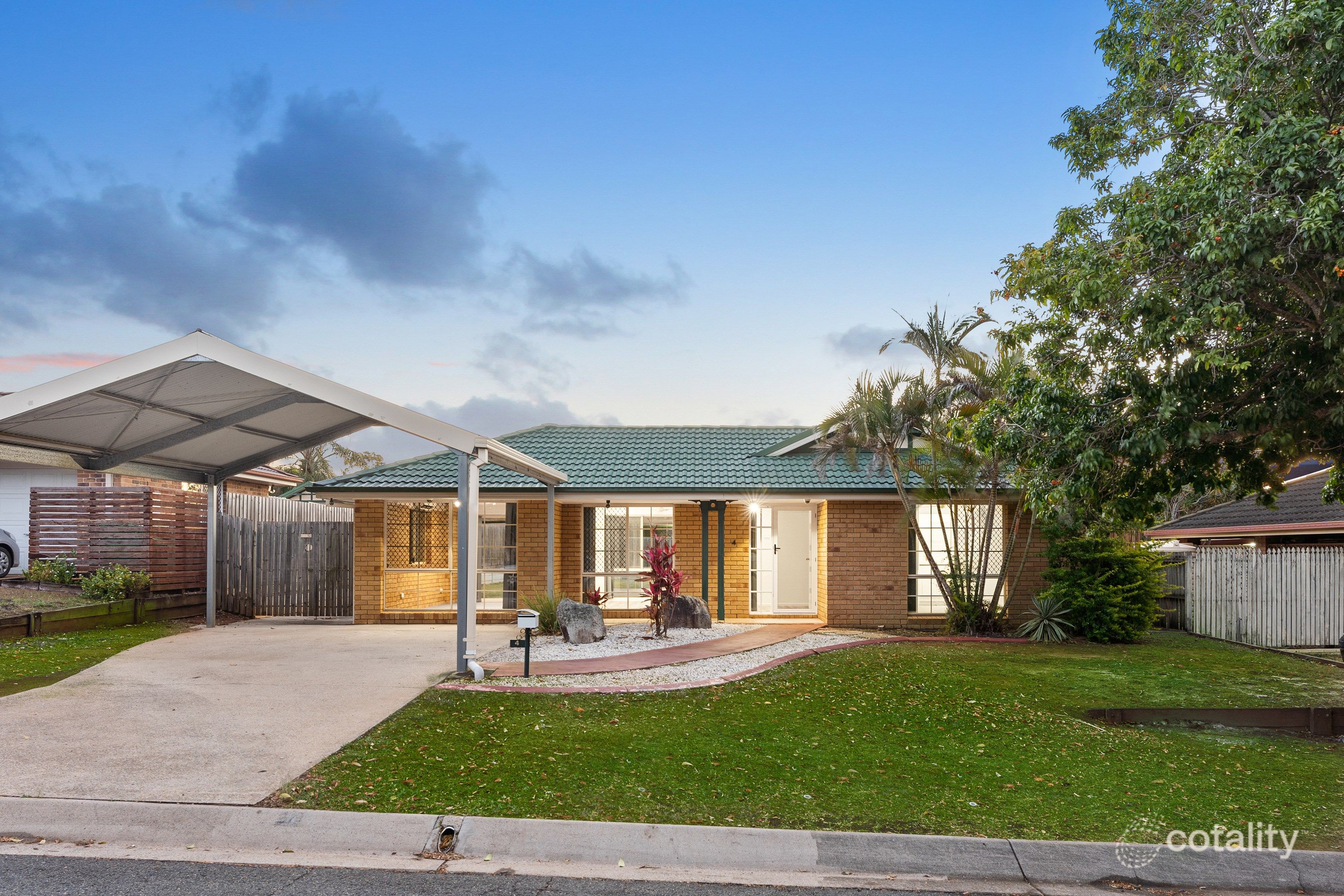 4 Burnett Dr, Murrumba Downs, QLD 4503