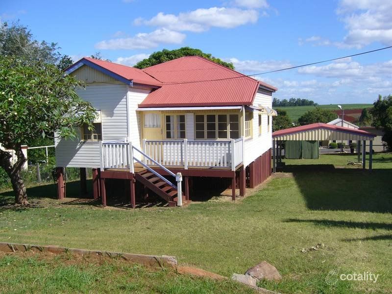 16 Macrossan St, Childers, QLD 4660