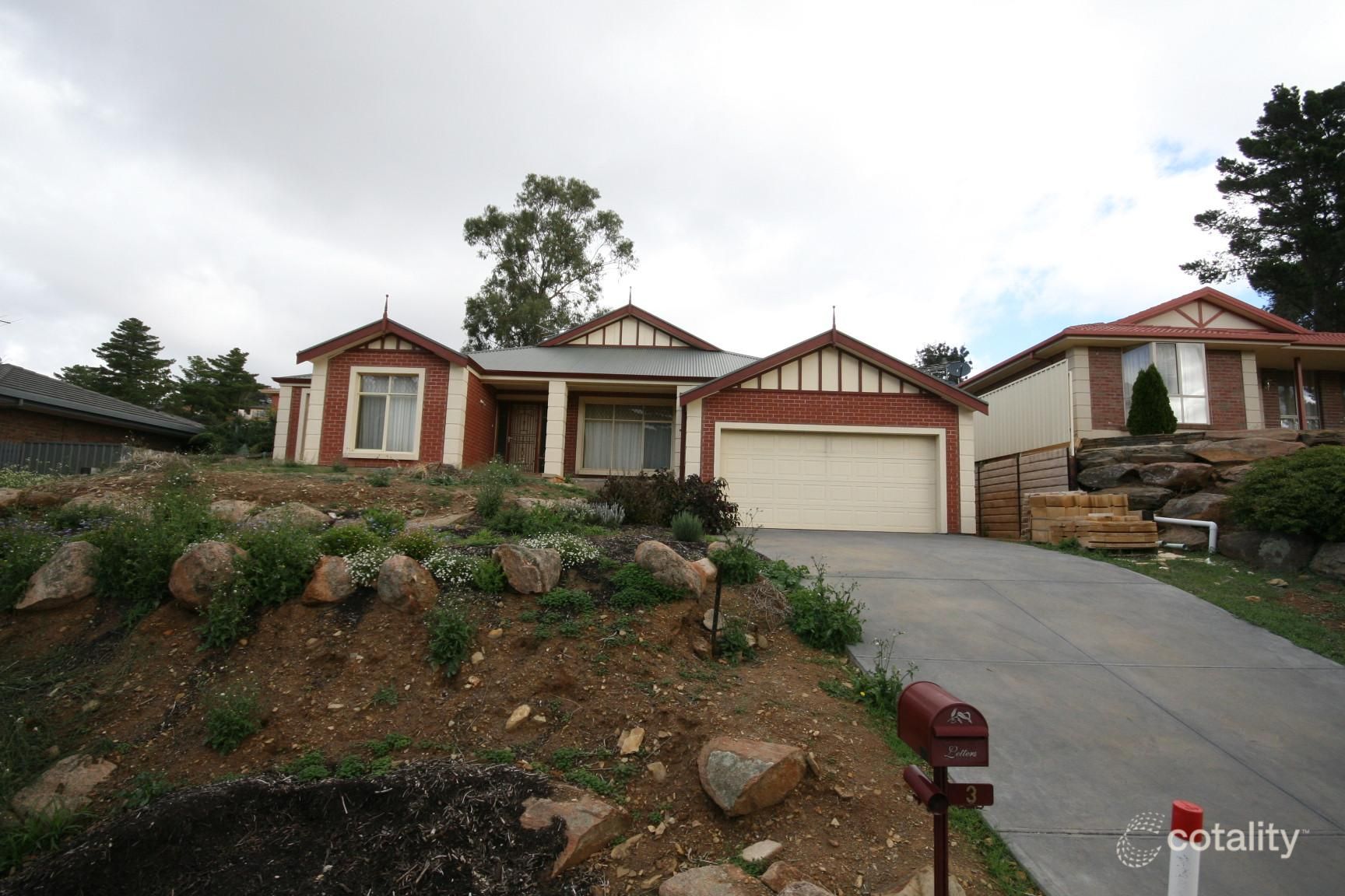 3 Douglas Fir Ct, Aberfoyle Park, SA 5159