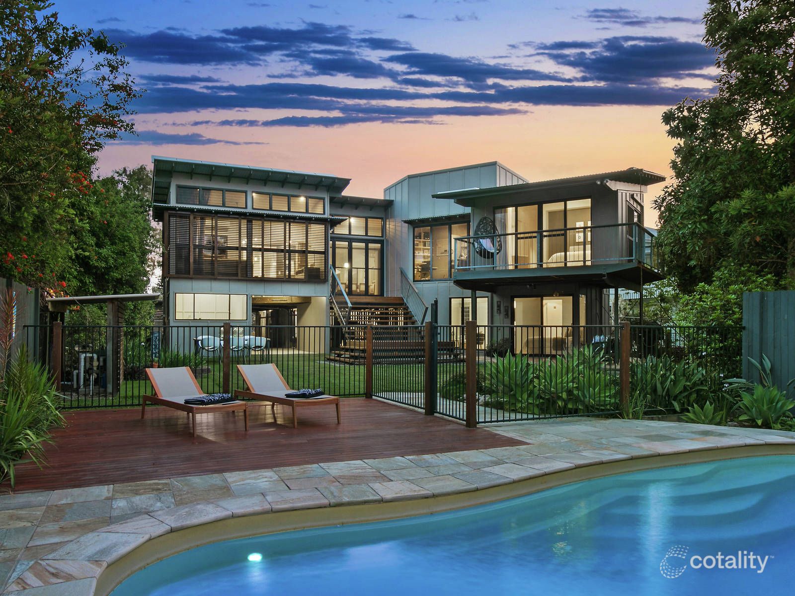 31 Dennis St, Grange, QLD 4051