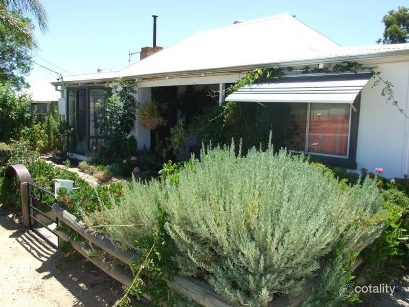 14 Wilson St, Wongan Hills, WA 6603