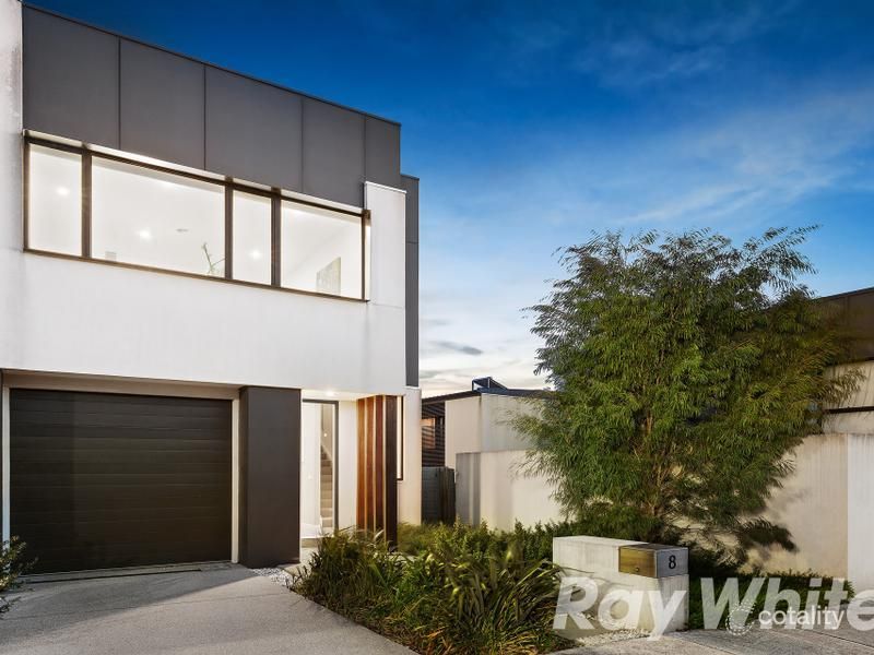 8 Burn Nar Look Dr, Burwood, VIC 3125