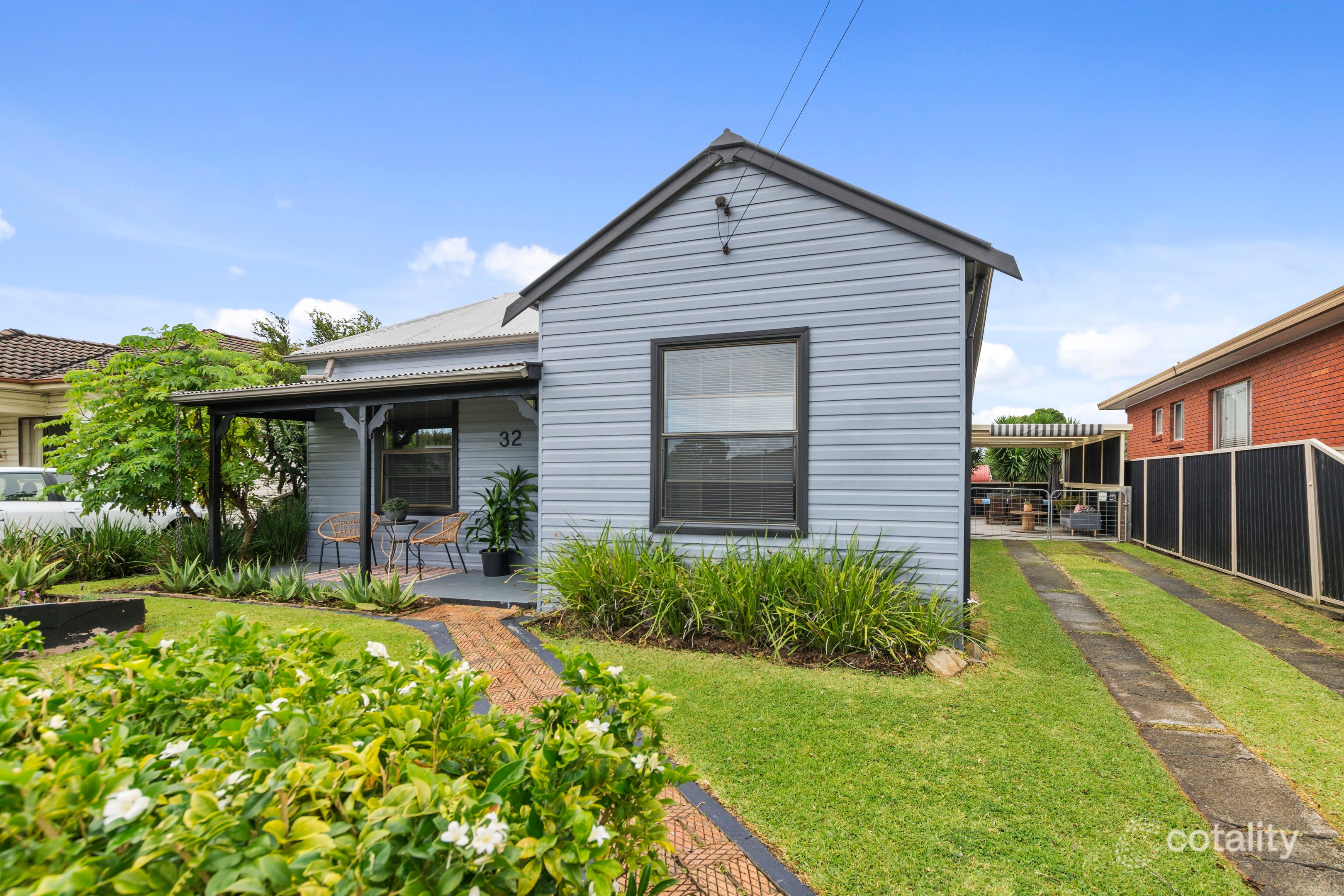 32 Gray St, Woonona, NSW 2517