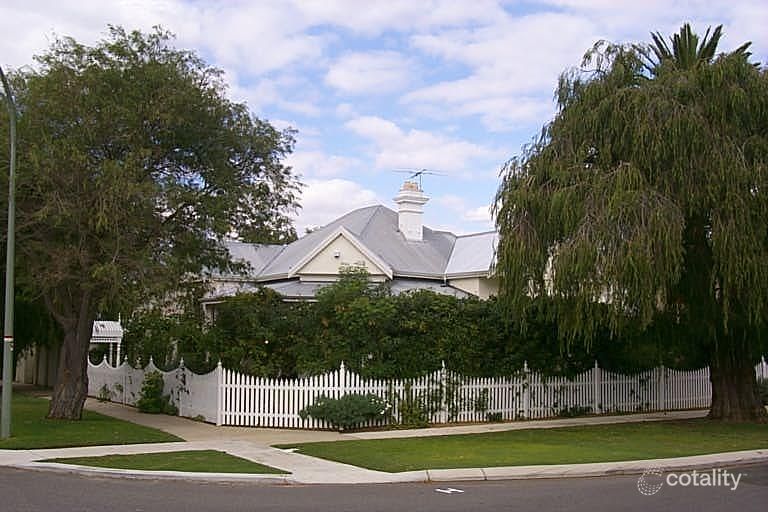 9 Venn St, Peppermint Grove, WA 6011