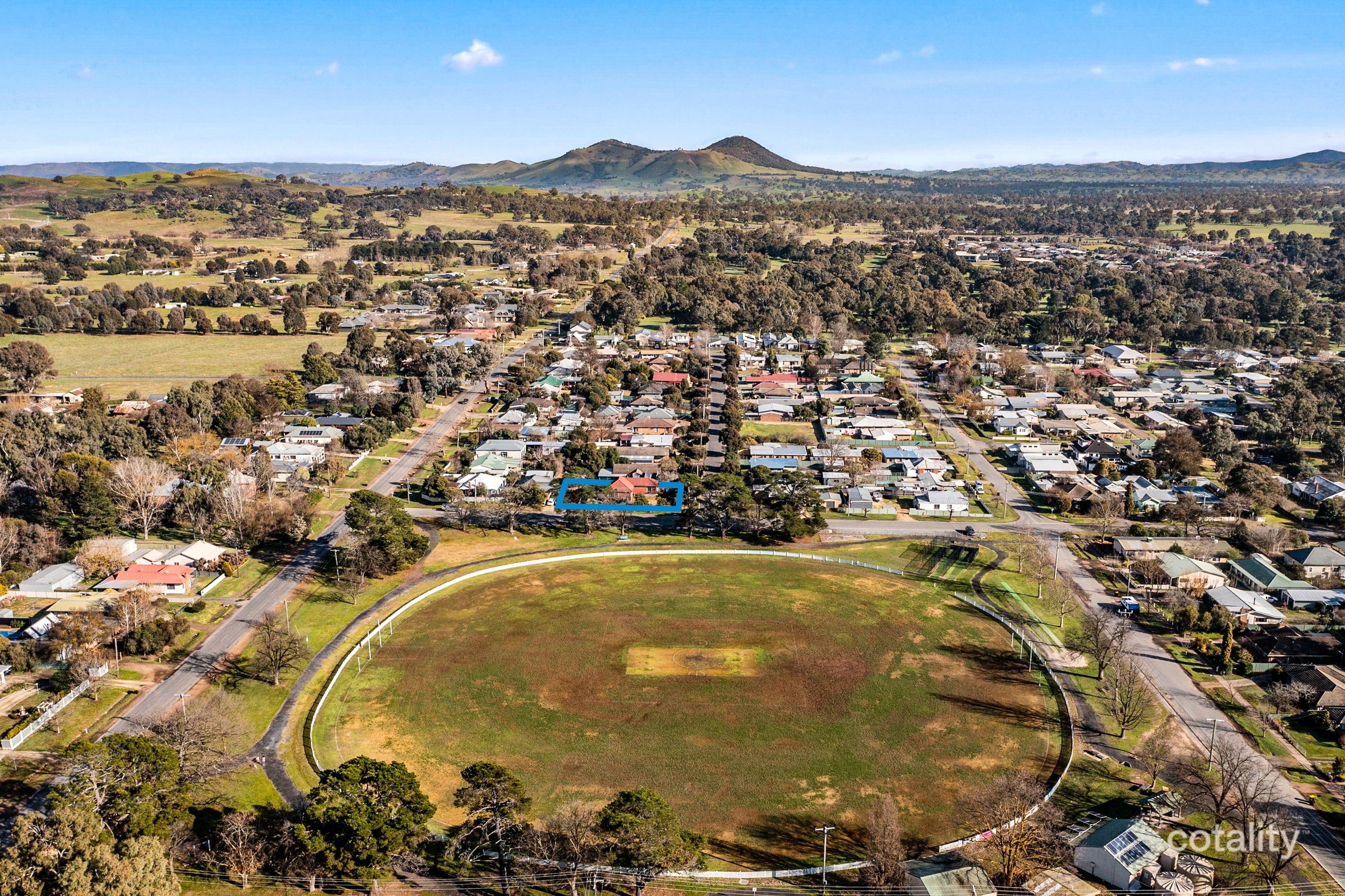 2 Cricket St, Mansfield, VIC 3722