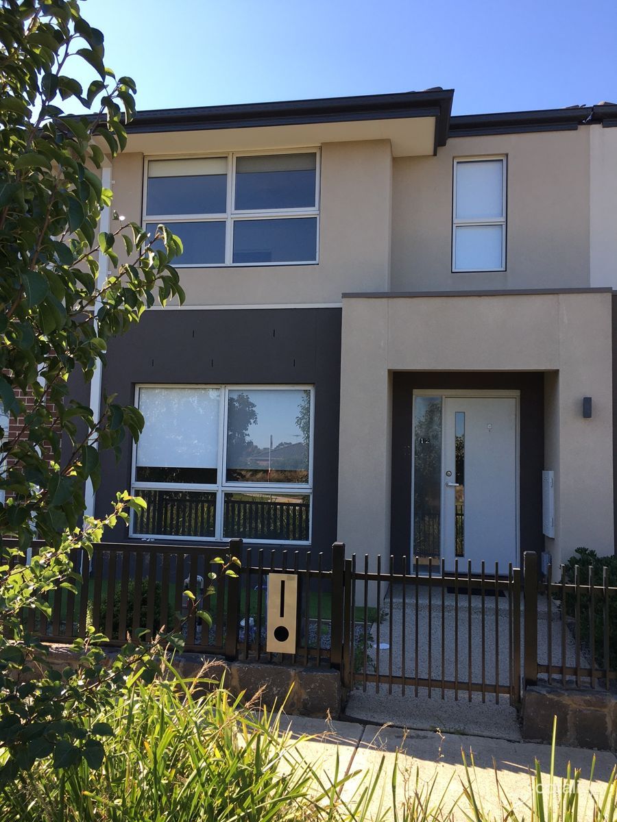 12 Parkforest Walk, Craigieburn, VIC 3064