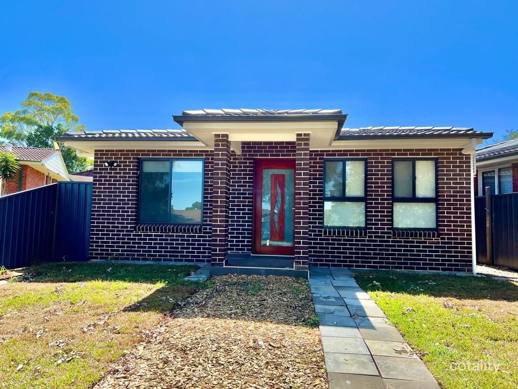 14 Greengate Rd, Airds, NSW 2560