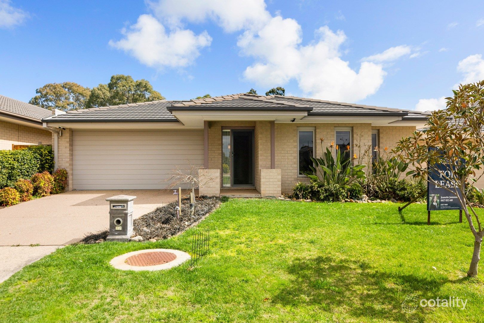27 Jardine Ct, Sandhurst, VIC 3977