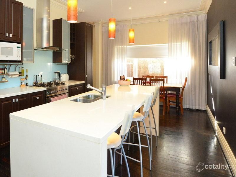 6 Deakin St, Swanbourne, WA 6010